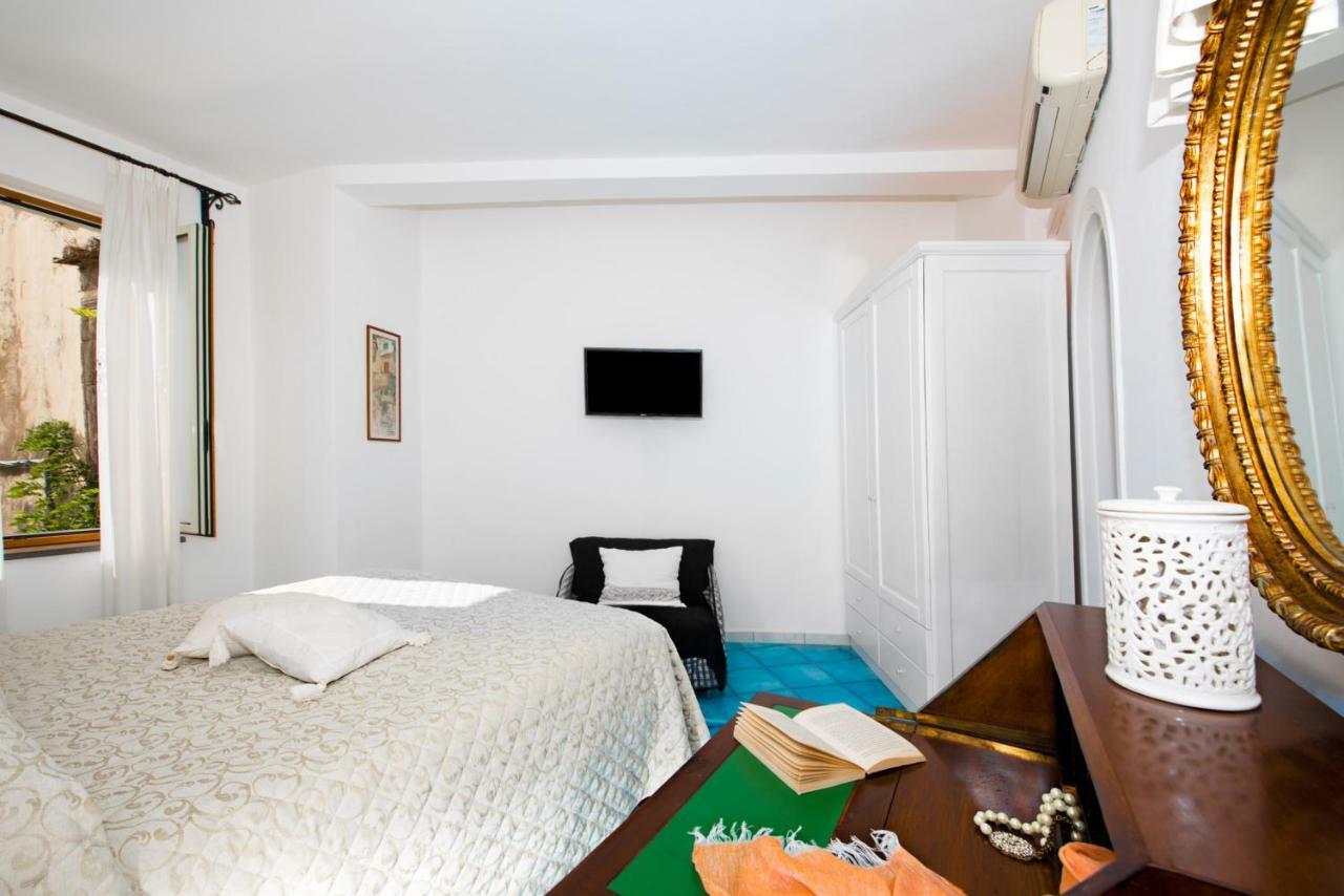 Proprieta Antonio 3 Unita Indipendenti Apartment Positano Ngoại thất bức ảnh